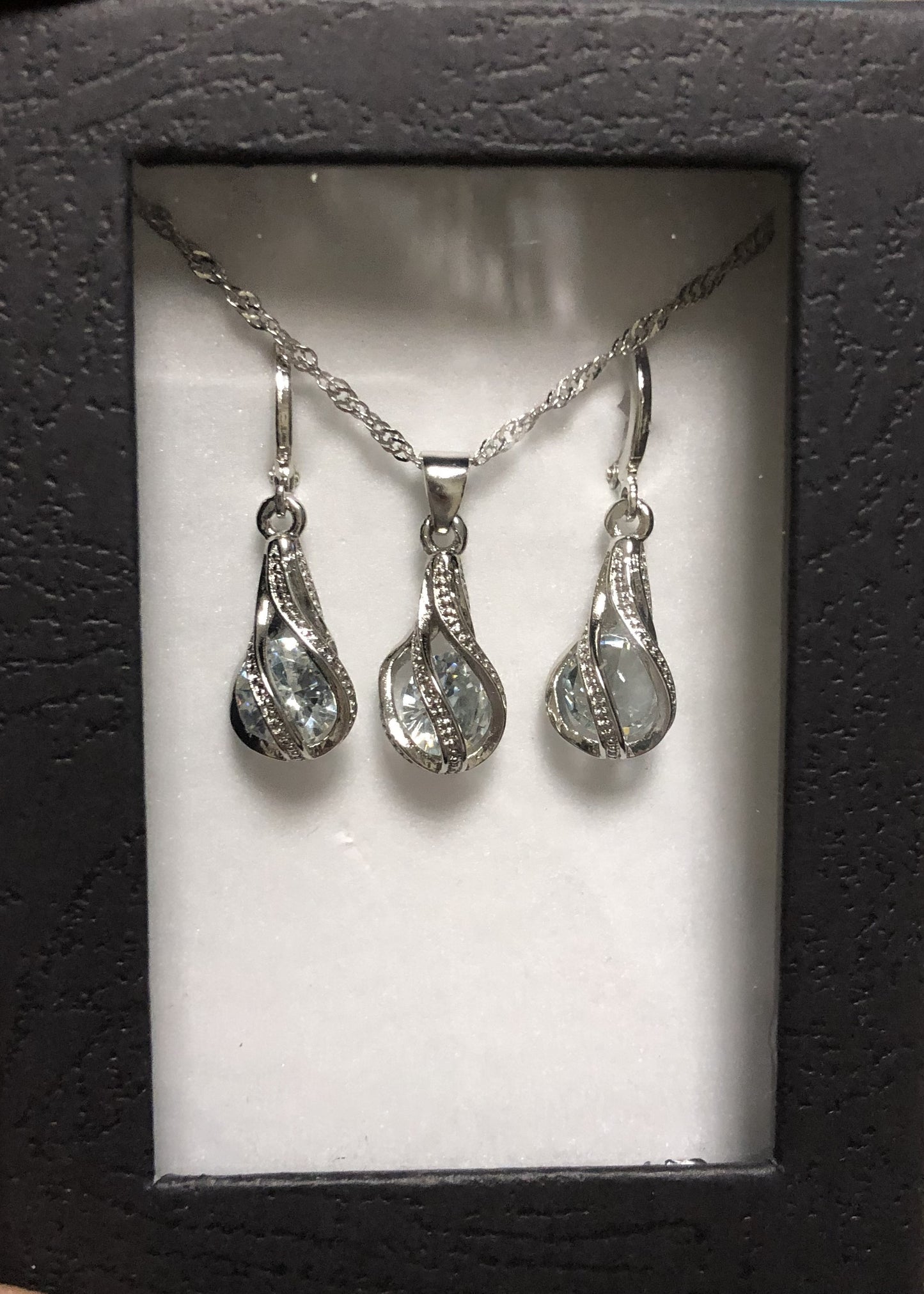 Sterling Silver Twisted Water Drop Austrian Crystals Set